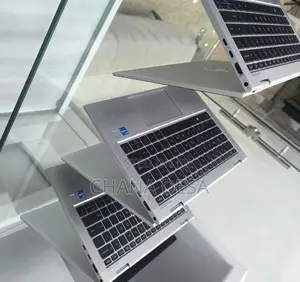 New Laptop HP EliteBook 1040 G8 16GB Intel Core i7 SSD 512GB