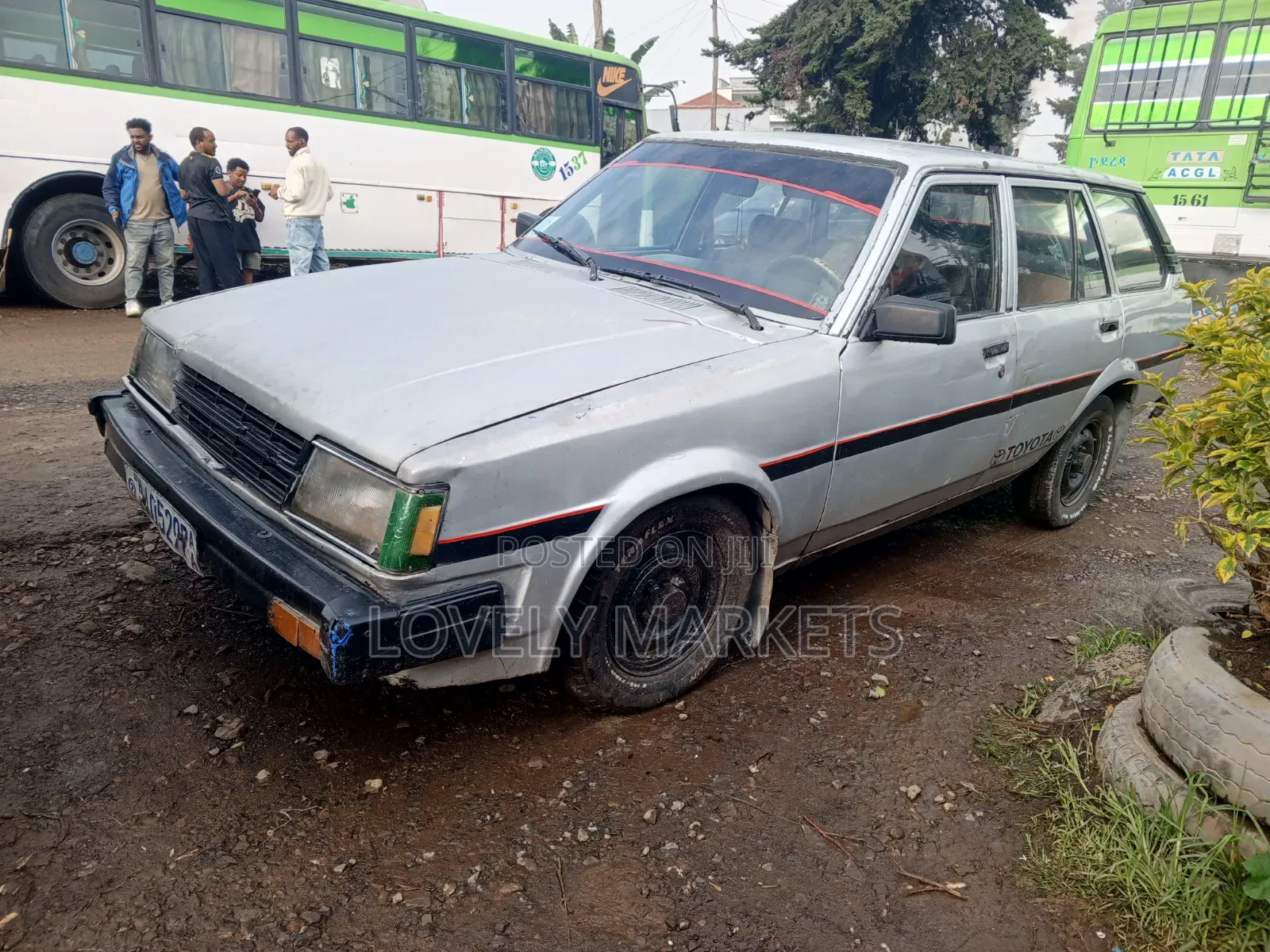 Toyota Avalon 1986 Silver