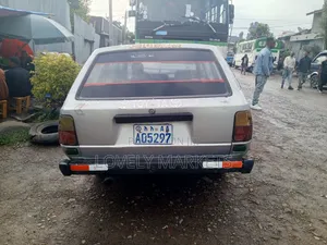 Toyota Avalon 1986 Silver