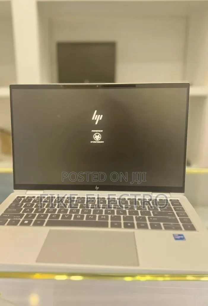 New Laptop HP EliteBook 1040 G8 32GB Intel Core i7 SSD 512GB