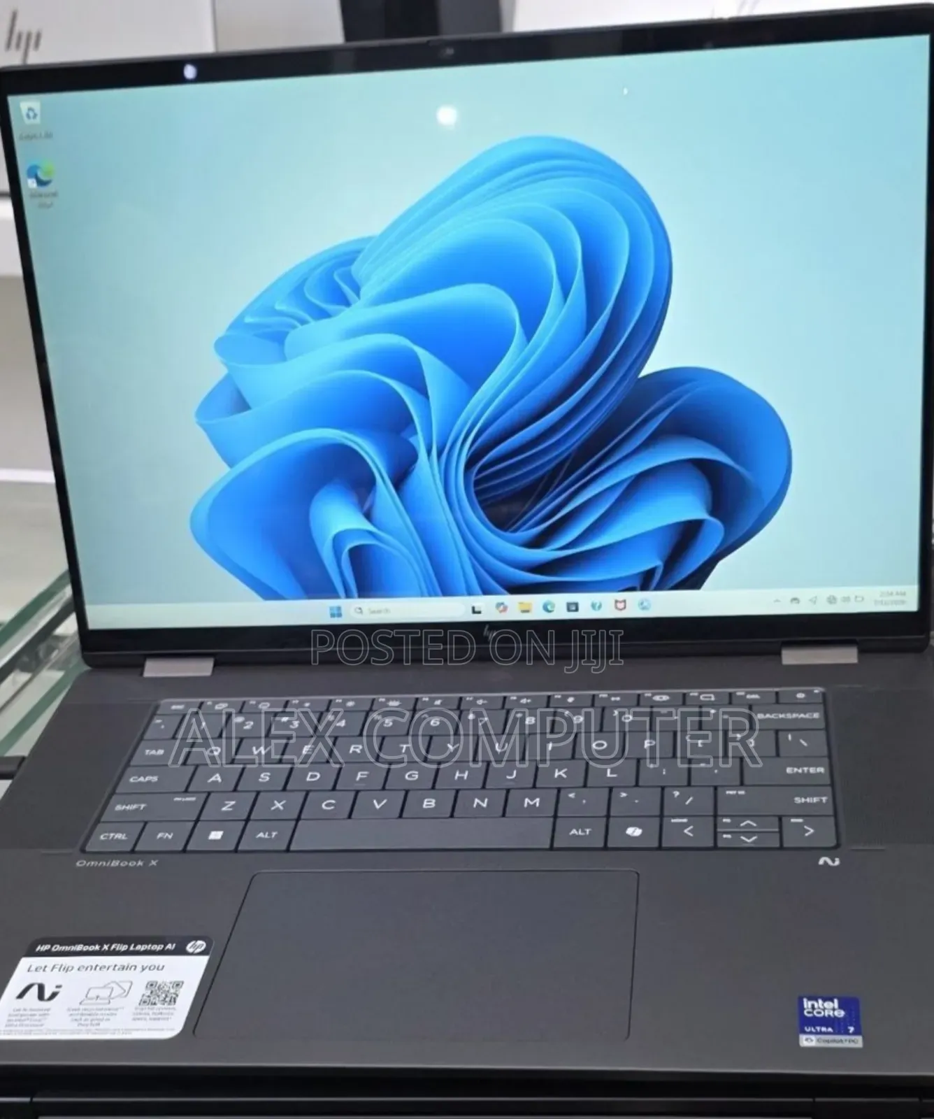 New Laptop HP OmniBook X Flip 14" 16GB Intel Core Ultra 7 SSD 1T