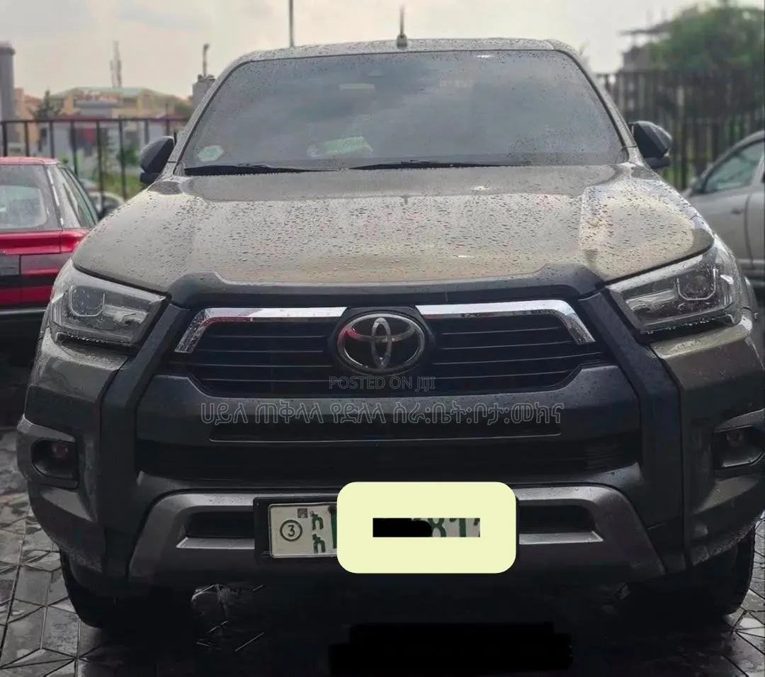 Toyota Hilux 2021 Teal