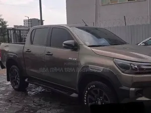 Toyota Hilux 2021 Teal