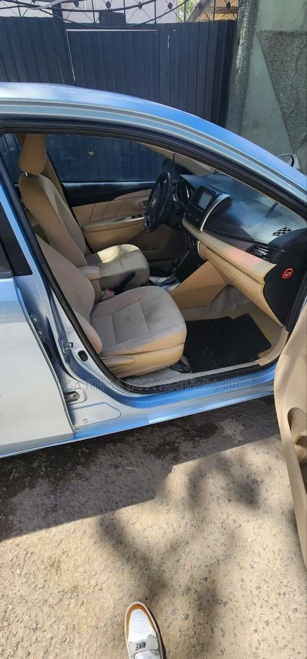Toyota Yaris 2014 Blue