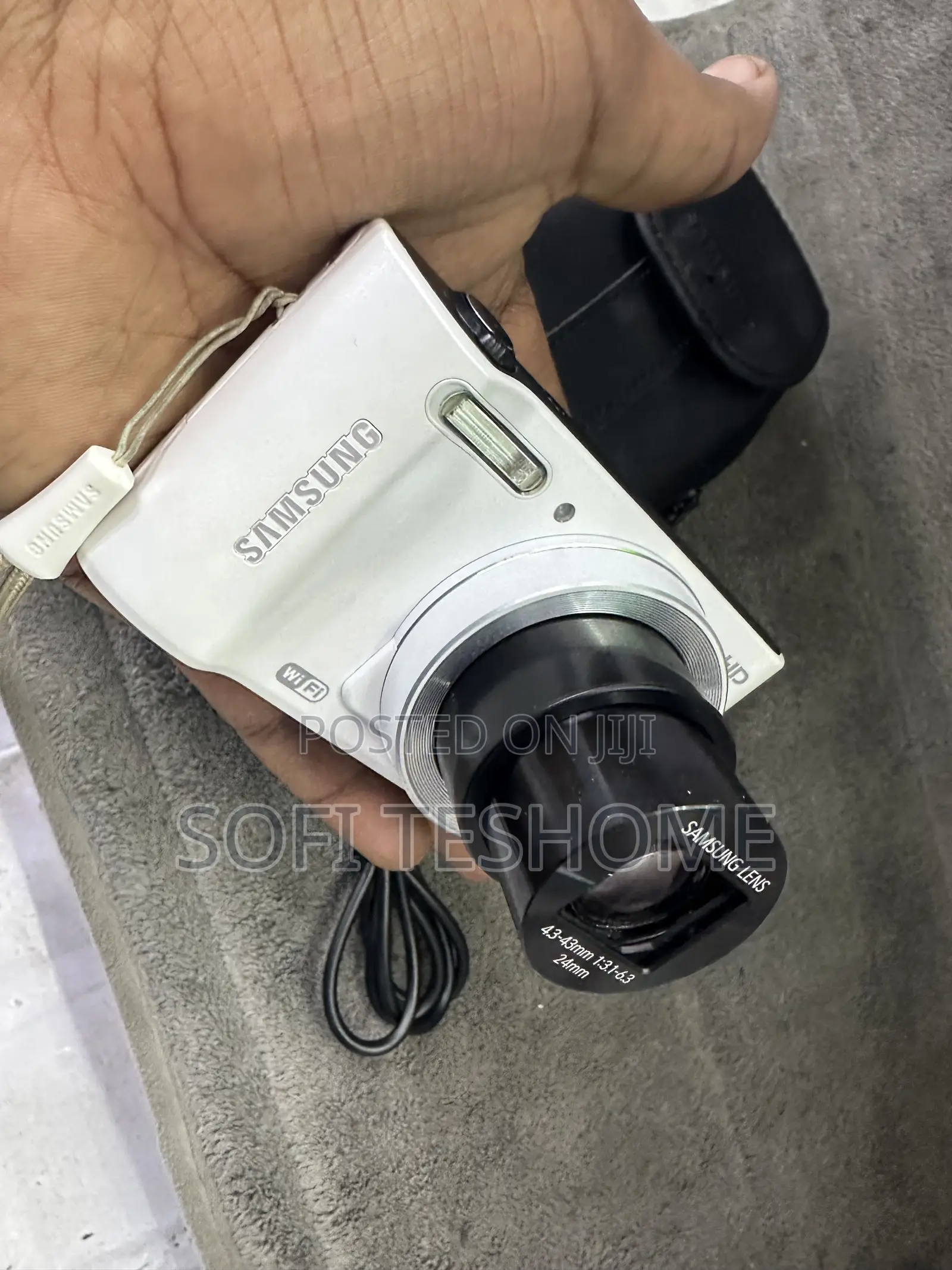 Digital Camera