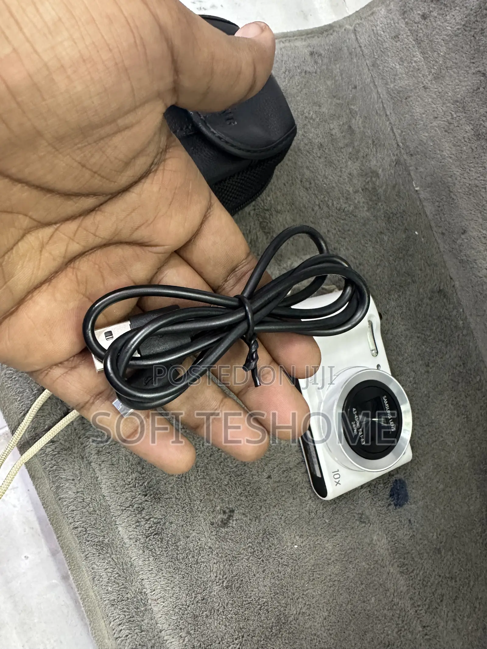 Digital Camera