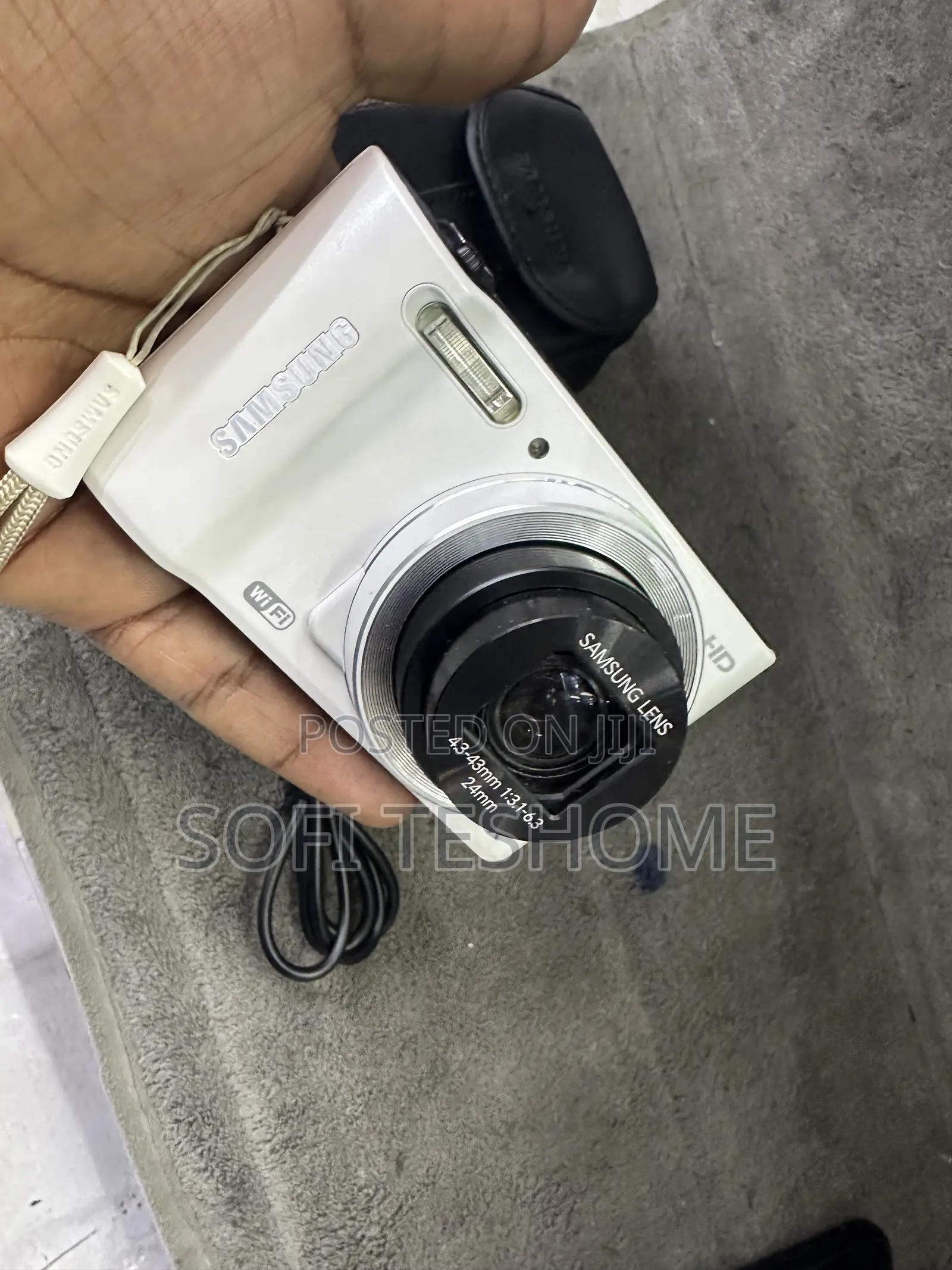 Digital Camera