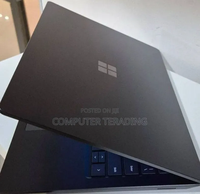 New Laptop Microsoft Surface Laptop 7 16GB Intel Core i7 SSD 512GB