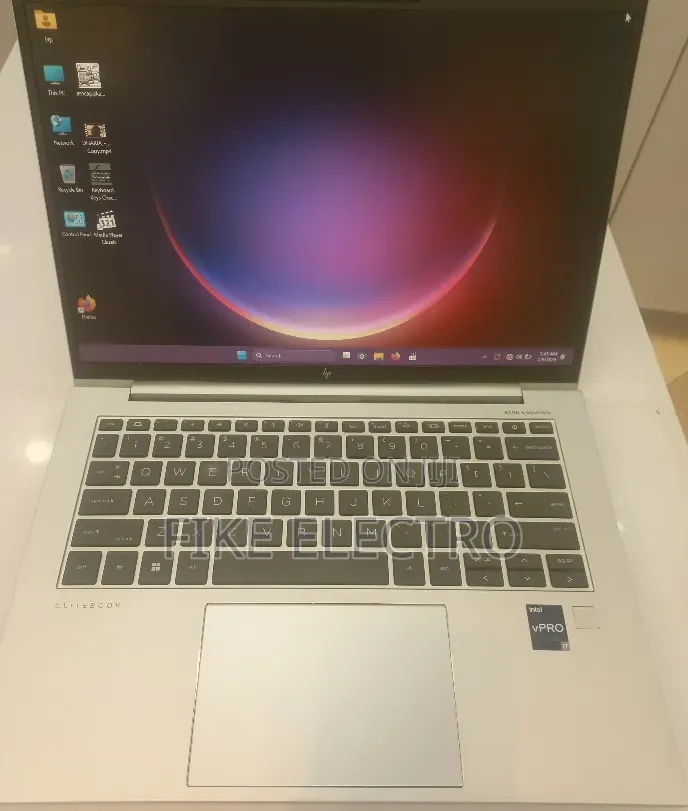 New Laptop HP EliteBook 840 G10 16GB Intel Core i7 SSD 512GB