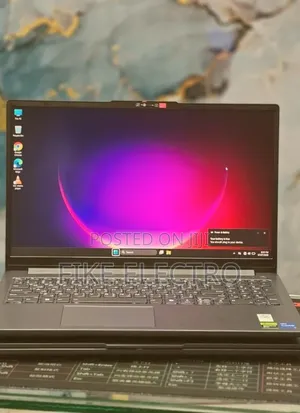 New Laptop Lenovo LOQ 15AHP10 12GB Intel Core i5 SSD 512GB