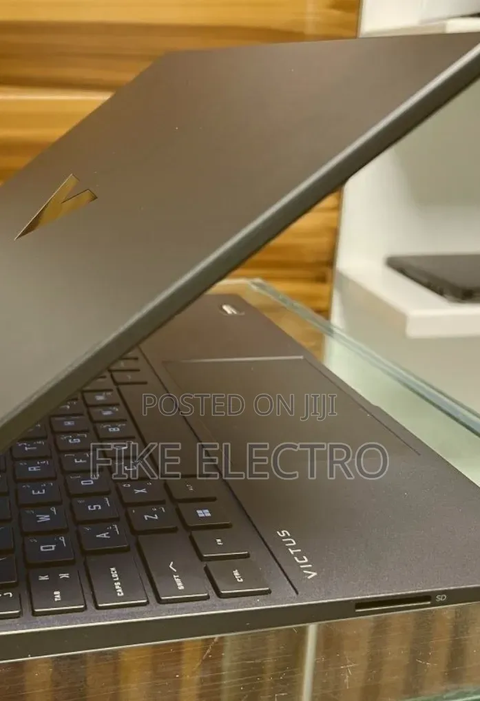 New Laptop HP Victus 15 16GB Intel Core i5 SSD 512GB