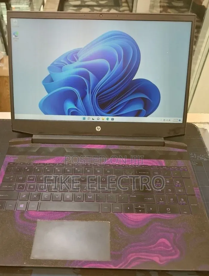 New HP Pavilion Gaming Laptop 15-dk2xxx 16GB AMD Ryzen 7 SSD 512GB