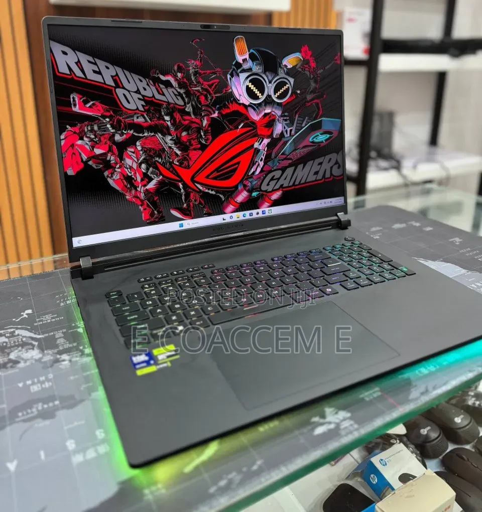 New Laptop Asus ROG Strix G18 32GB Intel Core Ultra 9 SSD 1T