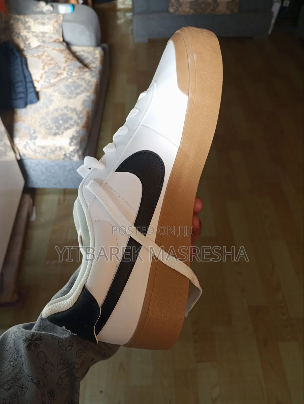 Addis Chama Nike Ke Stor Yetegeza