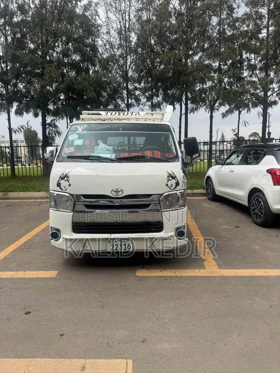 Toyota HiAce 2007 White