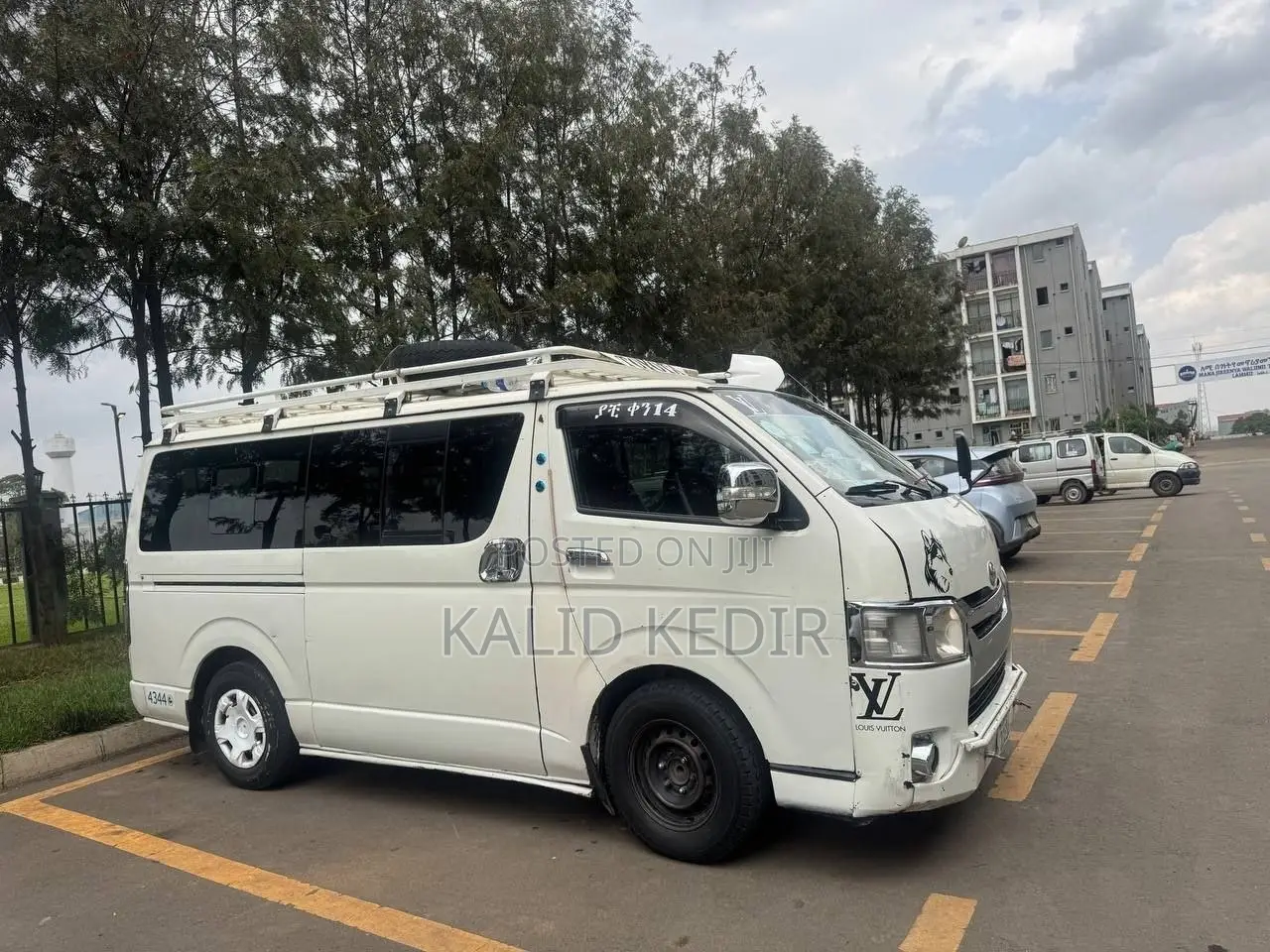 Toyota HiAce 2007 White