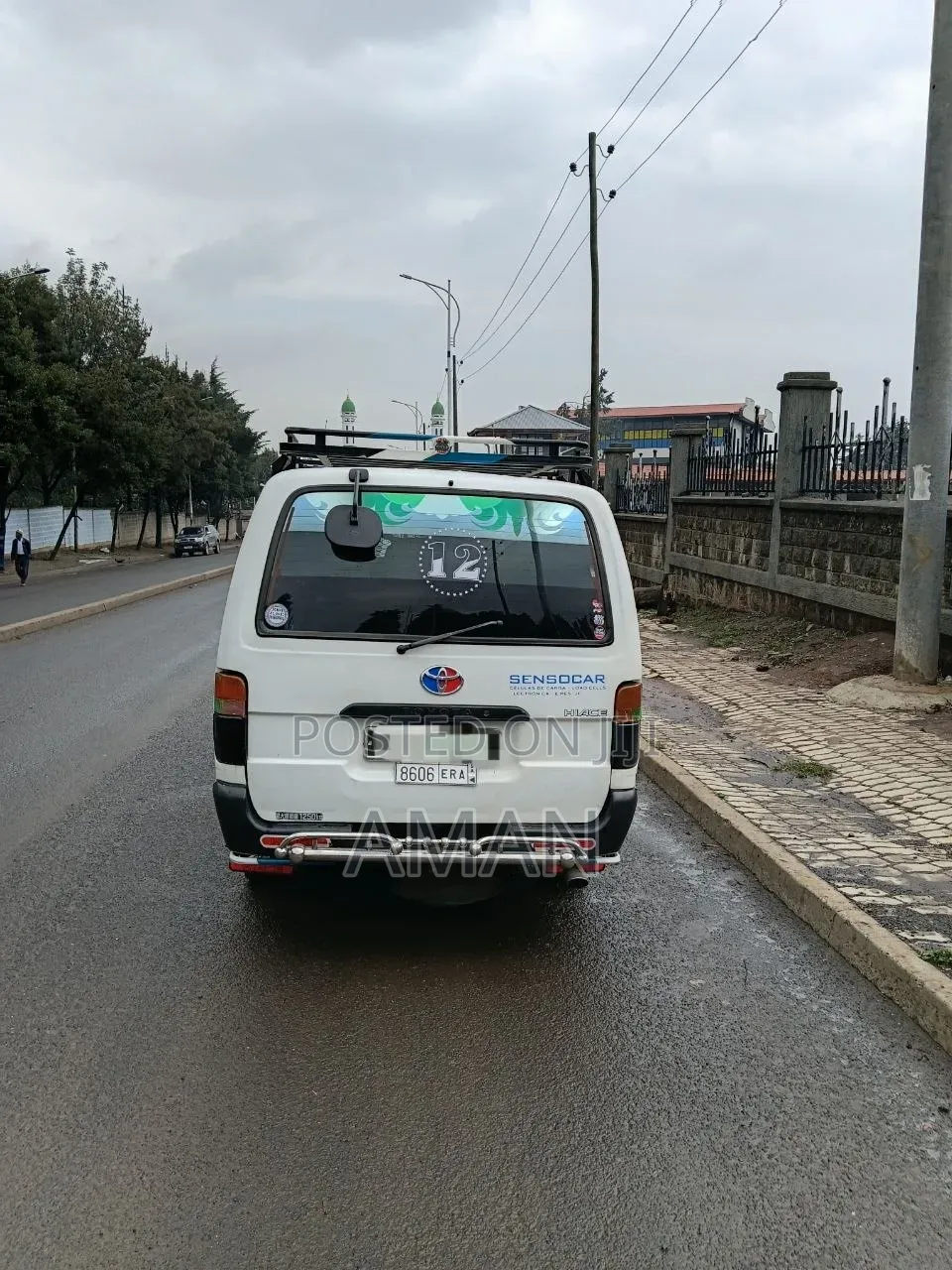 Toyota HiAce 2003 White