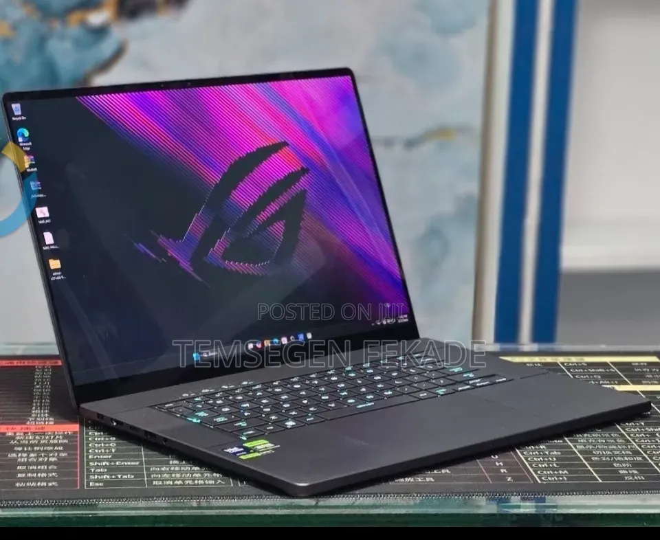 New Laptop Asus ROG Strix G16 G614 16GB Intel Core Ultra 9 SSD 1T