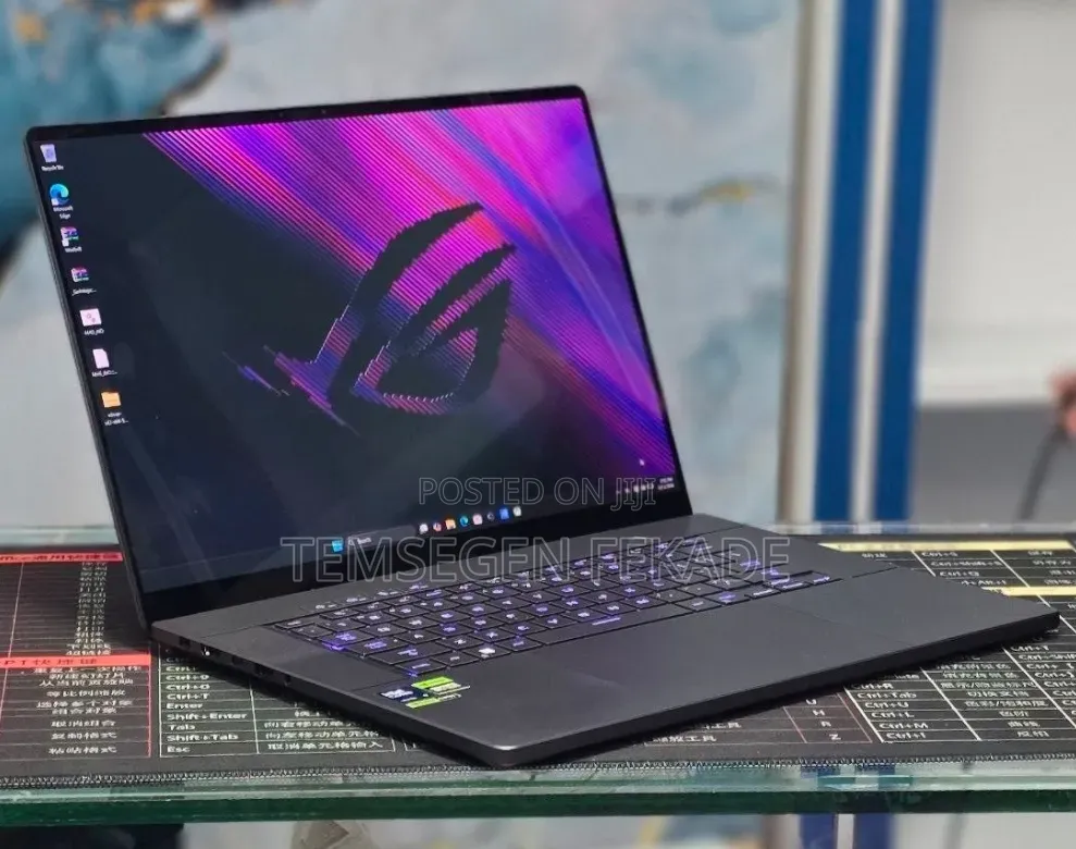 New Laptop Asus ROG Strix G16 G614 16GB Intel Core Ultra 9 SSD 1T