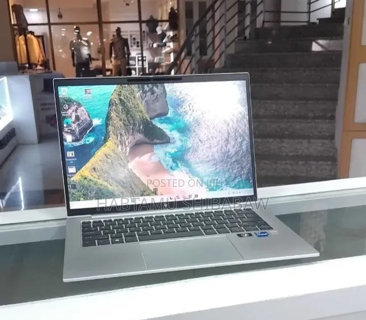 New Laptop HP EliteBook 840 G9 16GB Intel Core i5 SSD 512GB