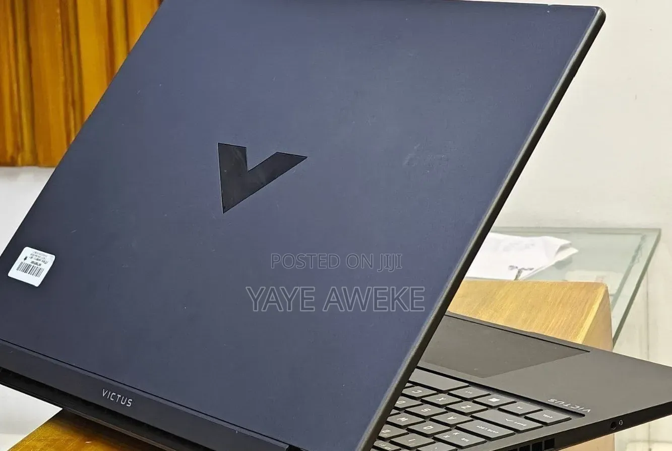 New Laptop HP Victus 16 16GB Intel Core i7 SSD 1T