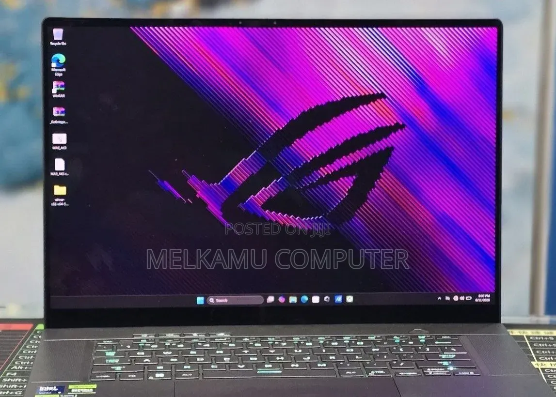 New Laptop Asus ROG Zephyrus G16 16GB Intel Core Ultra 9 SSD 1T