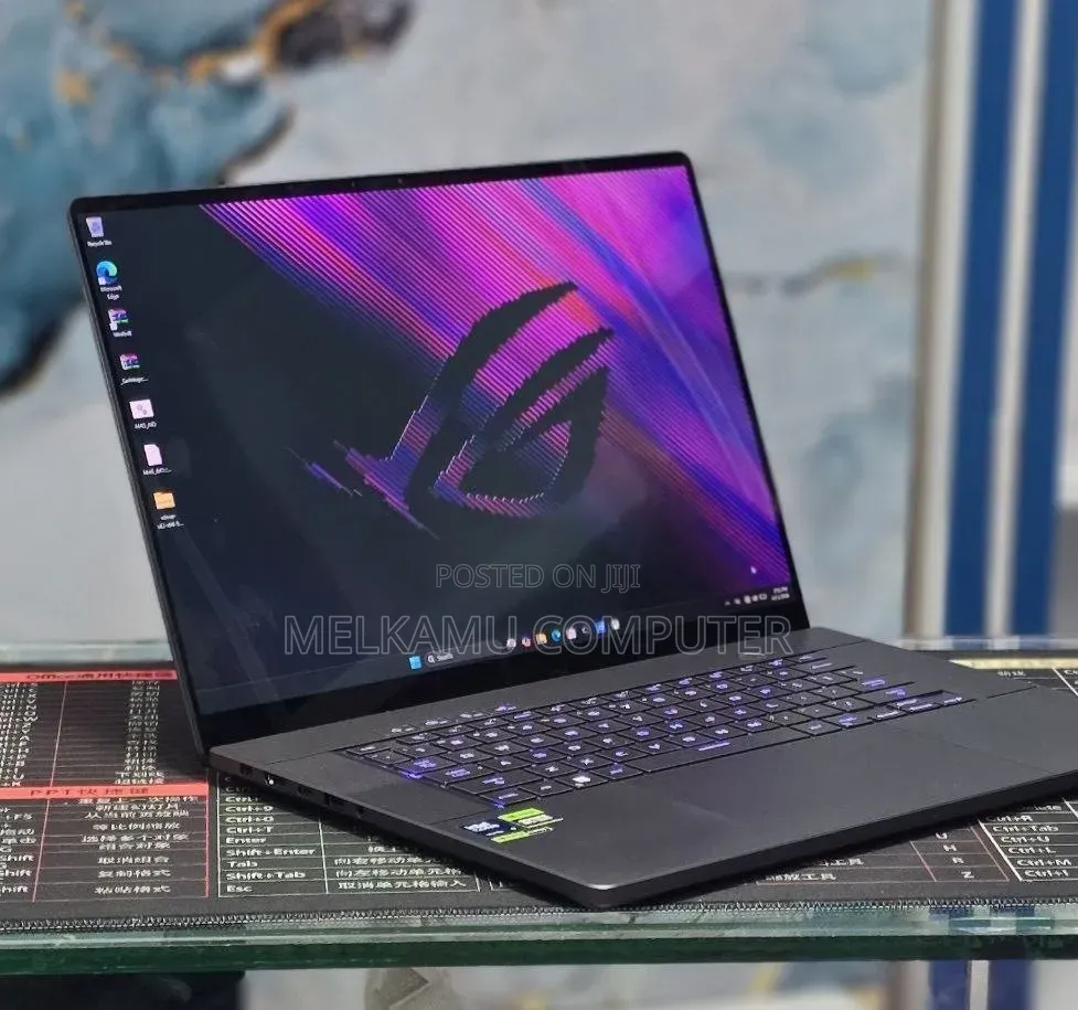 New Laptop Asus ROG Zephyrus G16 16GB Intel Core Ultra 9 SSD 1T