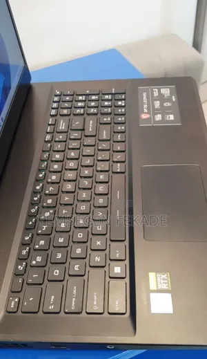 New Laptop MSI GP75 Leopard 16GB Intel Core i7 SSD 1T