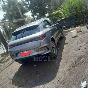 BYD E2 43 kWh 94 hp FWD 2024 Gray