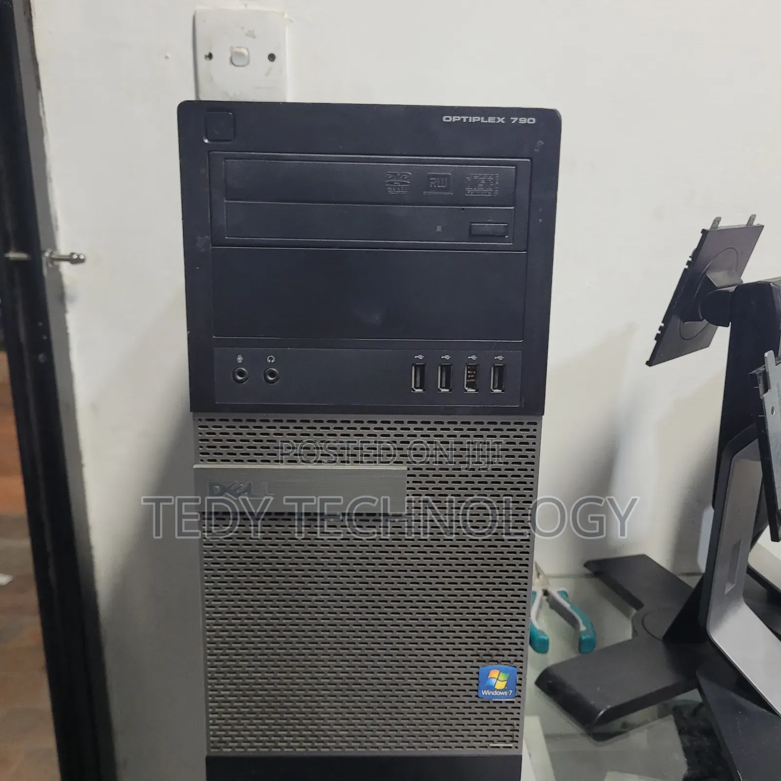 New Desktop Computer Dell OptiPlex 790 4GB Intel Core i5 HDD 500GB