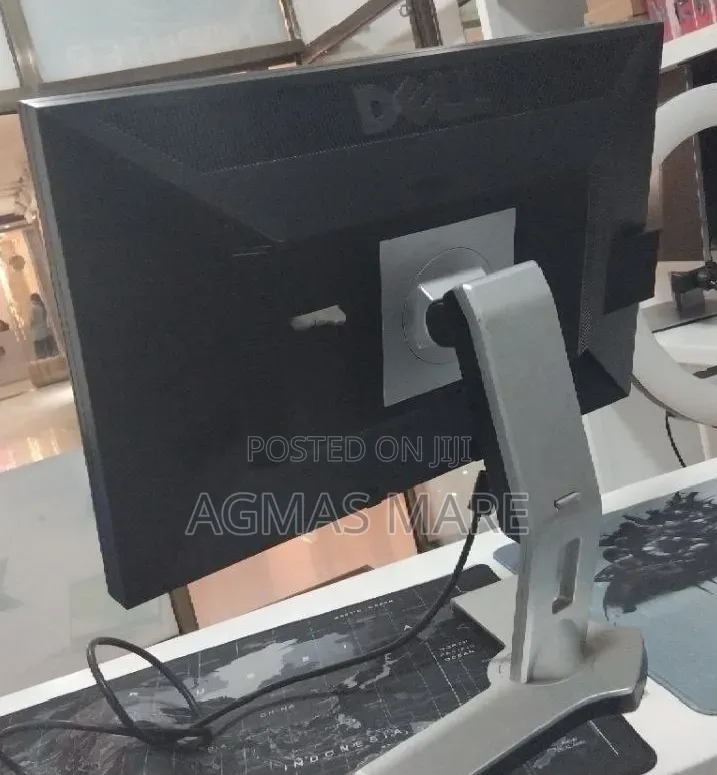 Dell Moniter 
22 Inch Screen Size