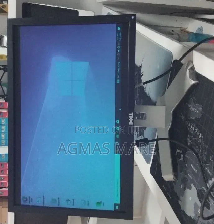Dell Moniter 
22 Inch Screen Size