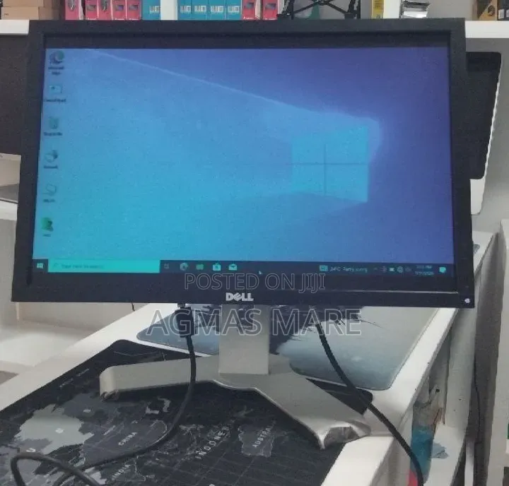 Dell Moniter 
22 Inch Screen Size