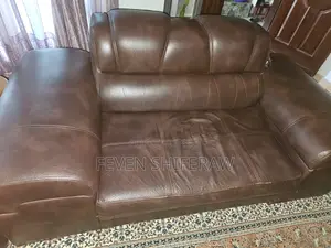 Lezer Sofa
