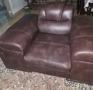 Lezer Sofa