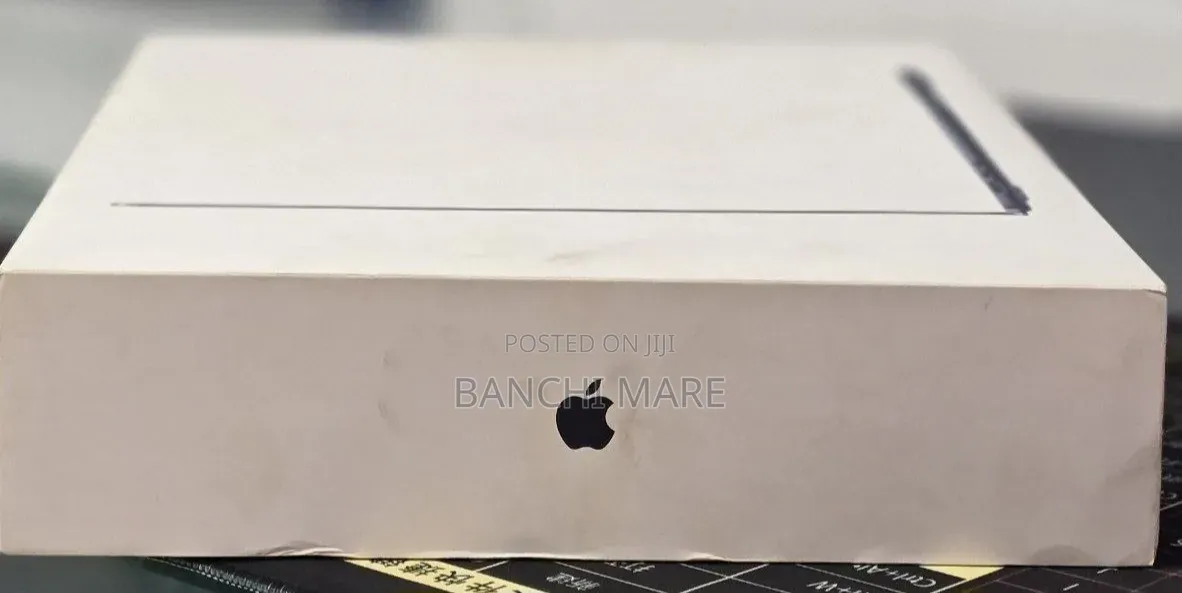 New Laptop Apple MacBook Air 2025 M4 16GB Apple M4 SSD 256GB