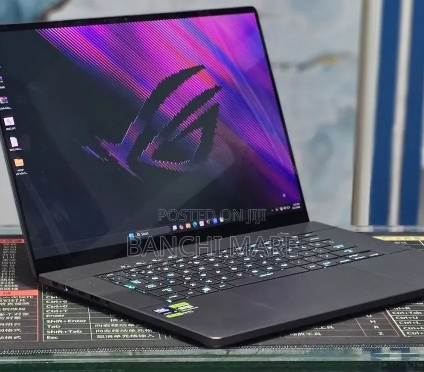 New Laptop Asus ROG Zephyrus G16 16GB Intel Core Ultra 9 SSD 1T