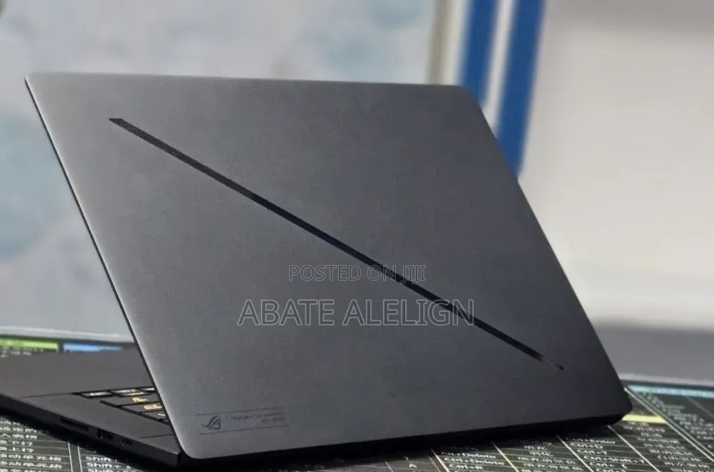 New Laptop Asus ROG Zephyrus G15 16GB Intel Core Ultra 9 SSD 1T