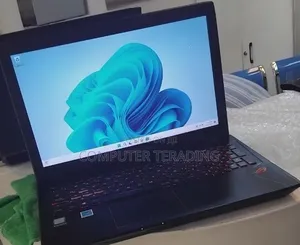 New Laptop Asus 8GB Intel Core i5 SSD 256GB