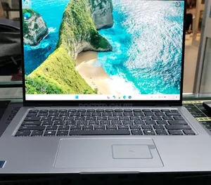New Laptop Dell Latitude 7450 32GB Intel Core Ultra 7 SSD 512GB