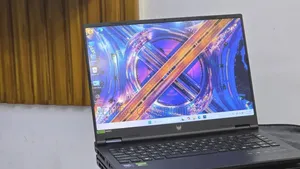 New Laptop Acer 16GB Intel Core Ultra 7 SSD 1T
