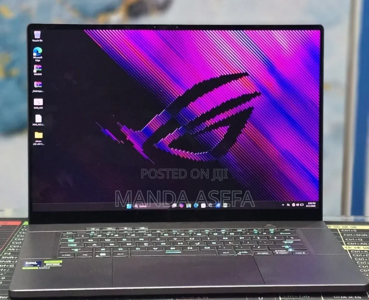 New Laptop Asus ROG Zephyrus G16 16GB Intel Core Ultra 9 SSD 1T