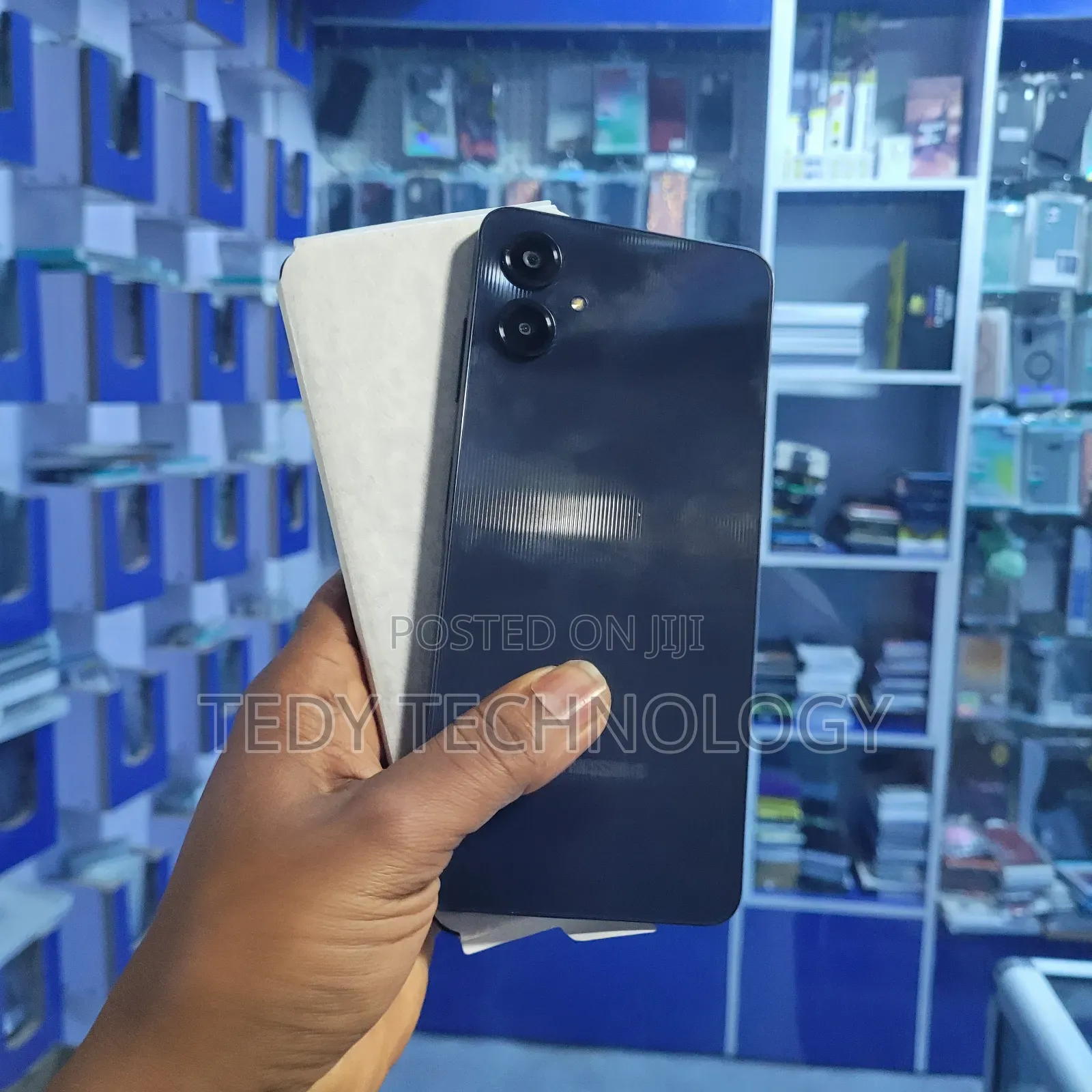 New Samsung Galaxy A06 64 GB Black