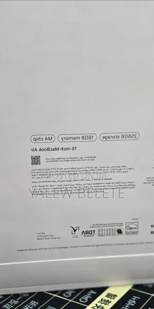 New Laptop Apple MacBook Air 2025 M4 16GB Apple M4 SSD 256GB