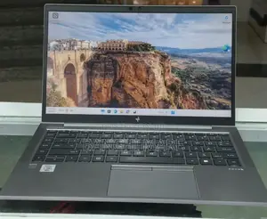 New Laptop HP ZBook Firefly 14 G7 16GB Intel Core i7 SSD 512GB