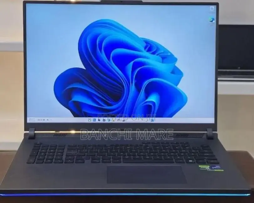 New Laptop Asus ROG Strix G18 40GB Intel Core i9 SSD 1T
