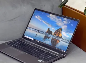 New Laptop HP ZBook Firefly G8 16GB Intel Core i5 SSD 512GB