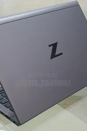 New Laptop HP ZBook Studio 16GB Intel Core i5 SSD 512GB