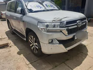Toyota Land Cruiser 2020 Silver