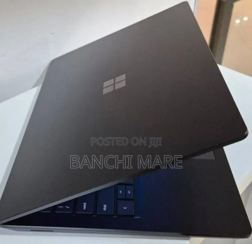 New Laptop Microsoft Surface Laptop 5 16GB Intel Core i7 SSD 512GB